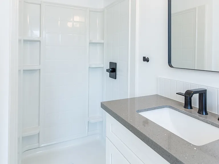 4084 Redwood Ave #9 — Photo 21