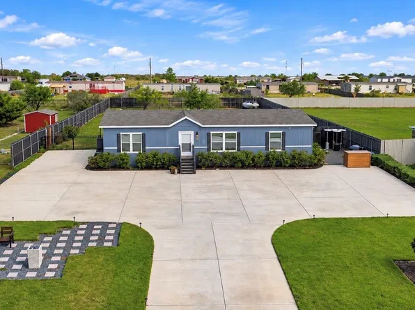 539 El Dorado Dr, Kyle, TX 78640