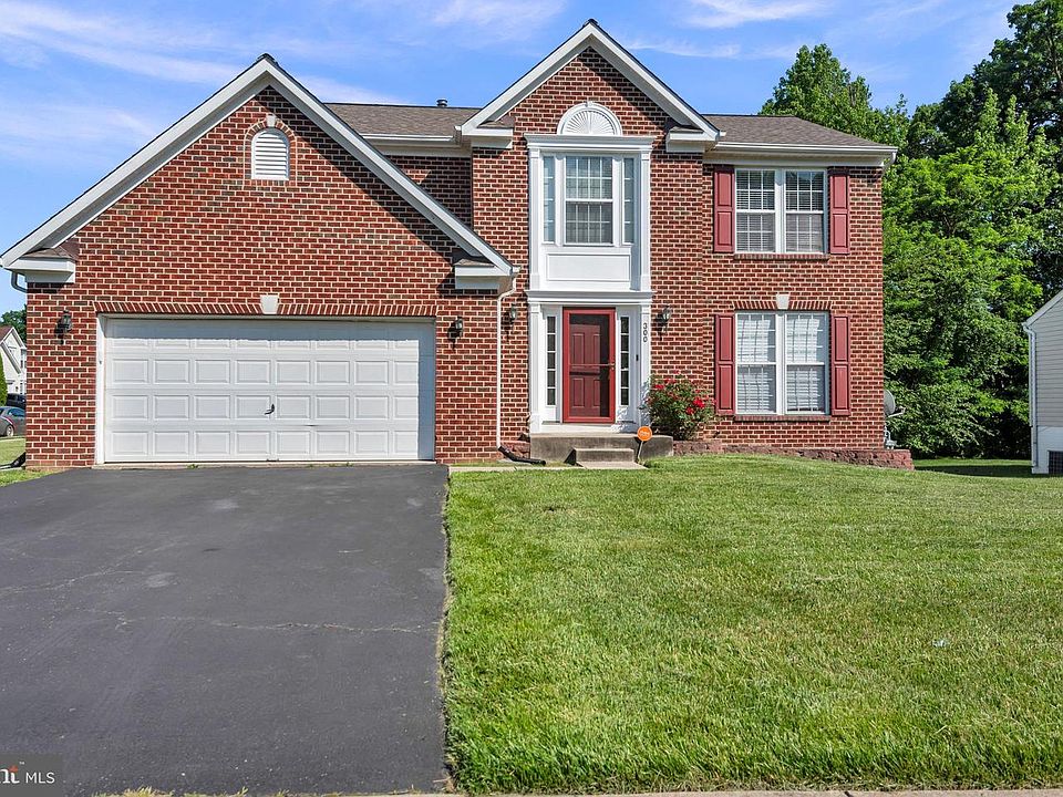 1st image of 300 Ahern Dr