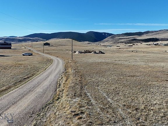 5th image of 32 Shining Mountains Loop Rd #1