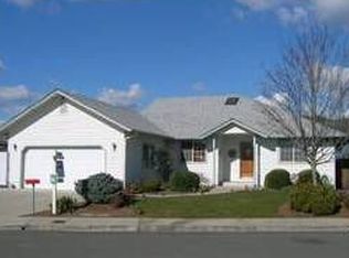 1836 SW K St, Grants Pass, OR 97526