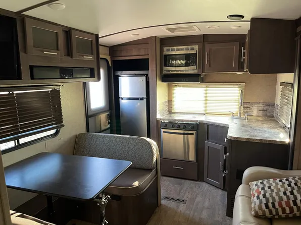 (undisclosed Address), Riverside, CA 92501