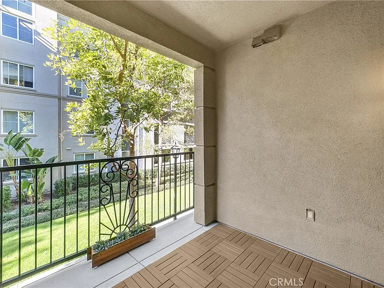 3212 Watermarke Pl — Photo 24