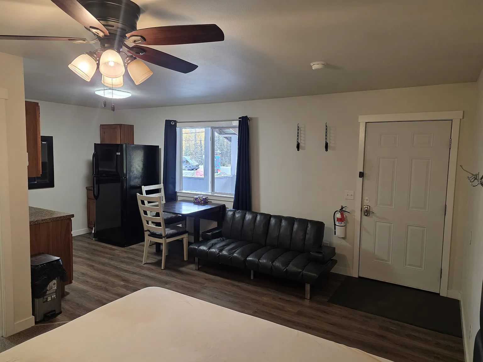 Studio, $1,450 — Photo 4