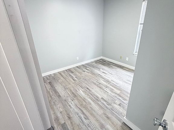 5th image of 915 N 6th St #17