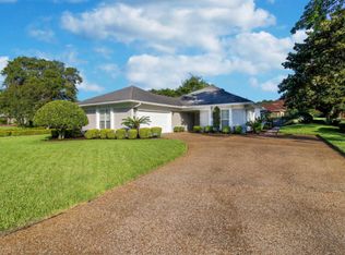 8224 Garden View Ct, Jacksonville, FL 32256