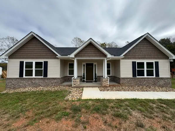 2304 Spring Grove Rd, Spout Spring, VA 24593