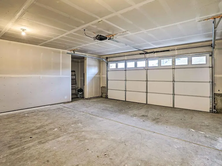 220 Arthur Ln — Photo 31