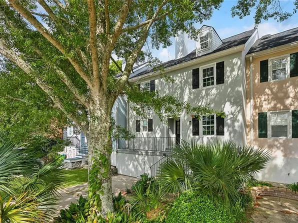 8 Place Lafitte, Madisonville, LA 70447