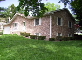 517 Allen Ave, Greenville, IL