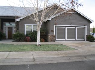 102 Sandridge Way, Eagle Pt, OR 97524