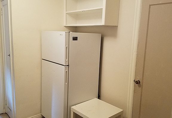 5th image of 140 N 800 W