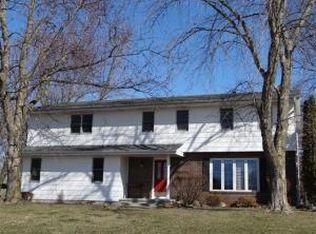 1804 Stoecker St, Grinnell, IA 50112