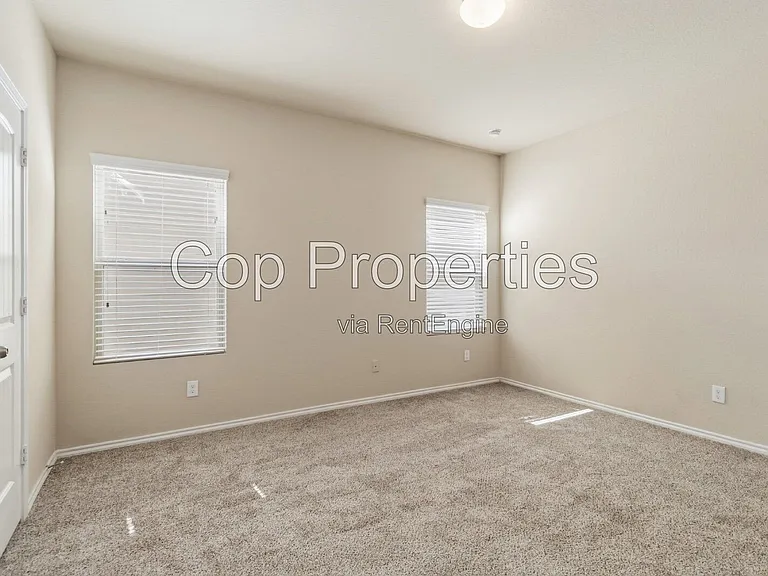 8430 Terlingua Cv — Photo 15