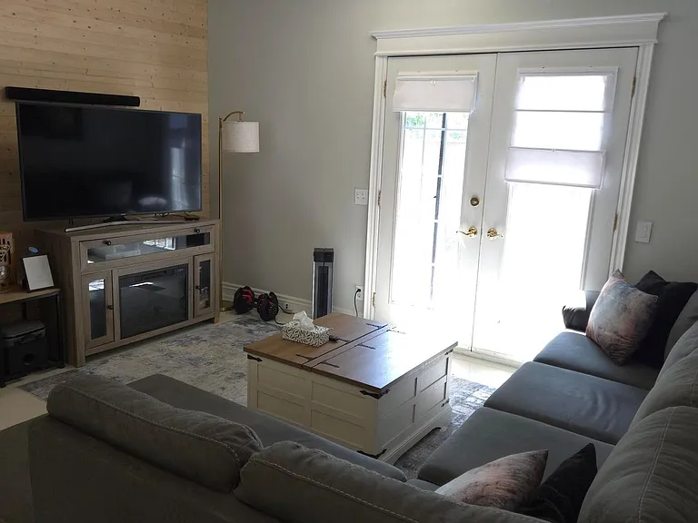 60 Norton Blvd #B — Photo 4