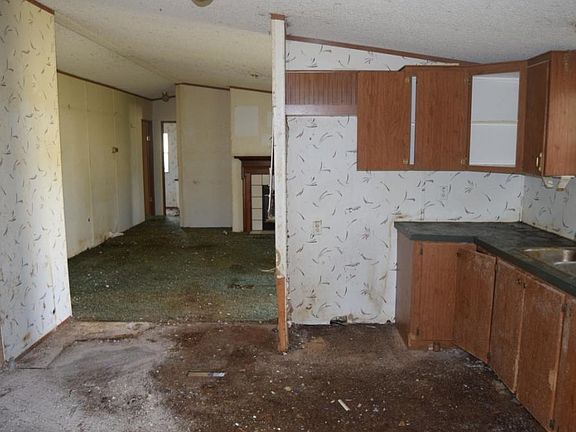 4th image of 3302 Sevilla Dr