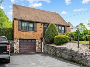 6418 Swan Dr, Verona, PA