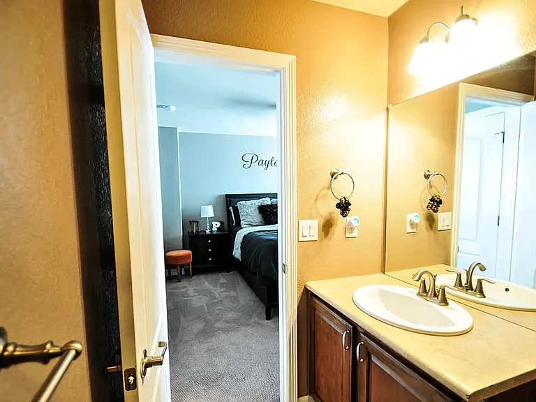 8229 S Country Club Pkwy — Photo 27