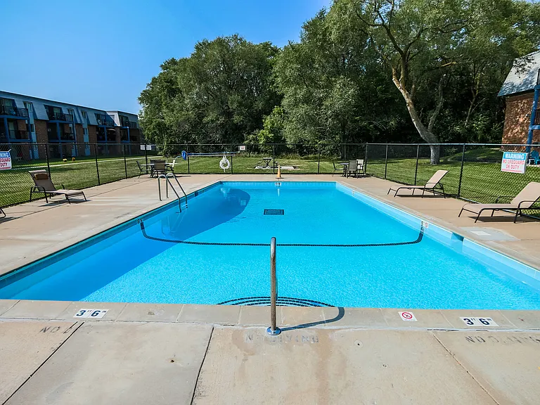 Robinwood — Photo 13
