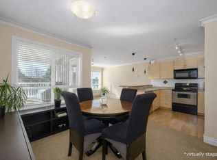 128 W 21st St #201, North Vancouver, BC V7M 1Y9