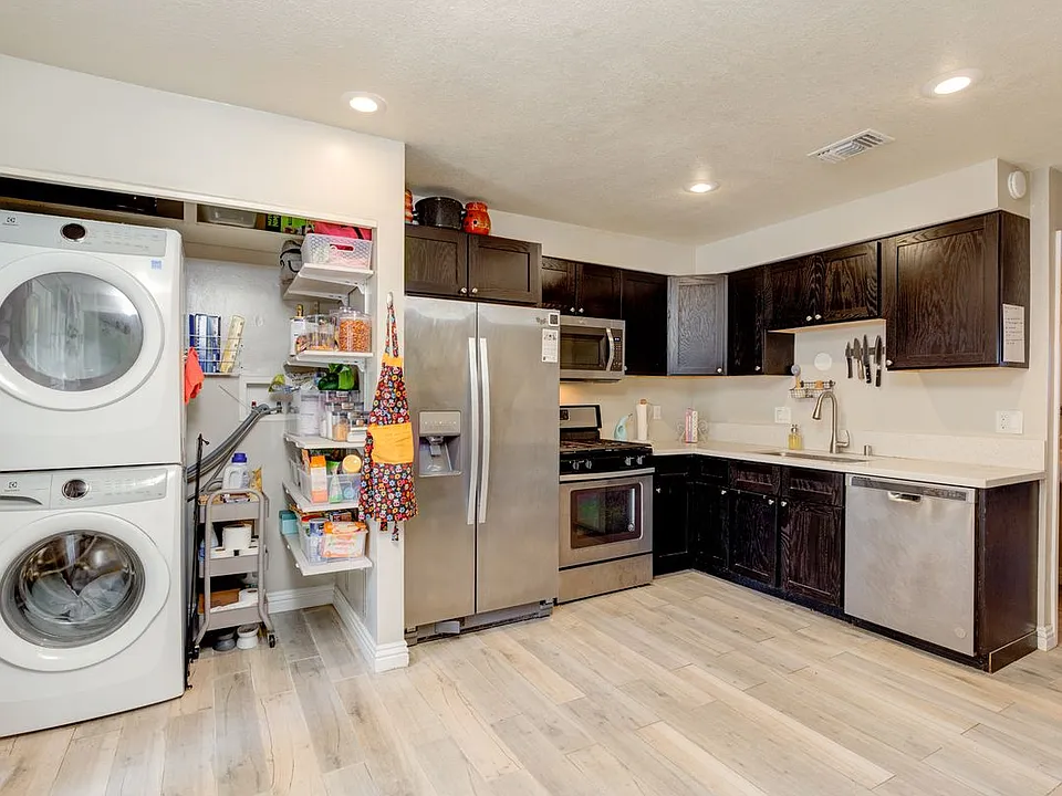 1777 Mitchell Ave #50