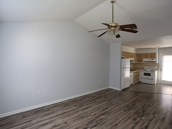 2nd image of 140 Lanier Dr #96