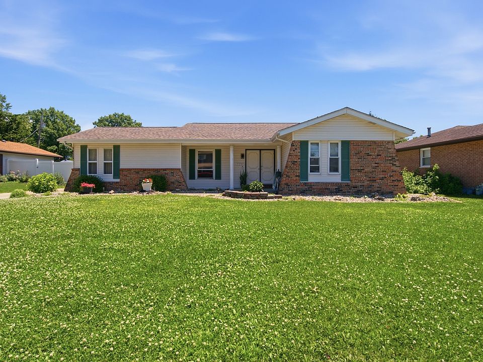1st image of 3232 Newell Dr