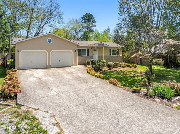 217 Meadow Ln, Sweetwater, TN 37874