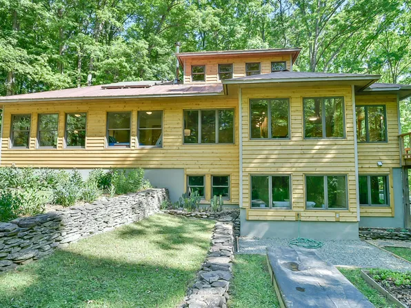 5424 Hawes Rd, Hillsborough, NC 27278