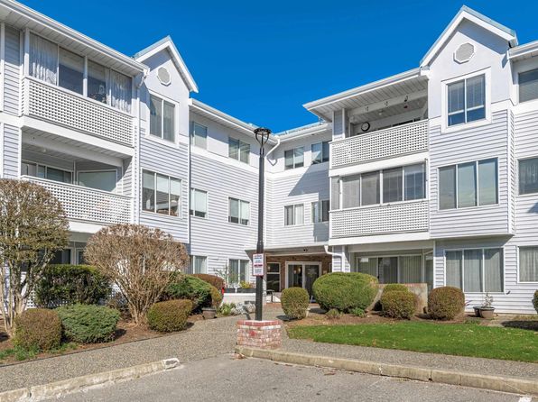 32853 Landeau Pl #327, Abbotsford, BC V2S 6S6