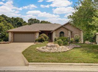 2932 S Eldon Ave, Springfield, MO 65807