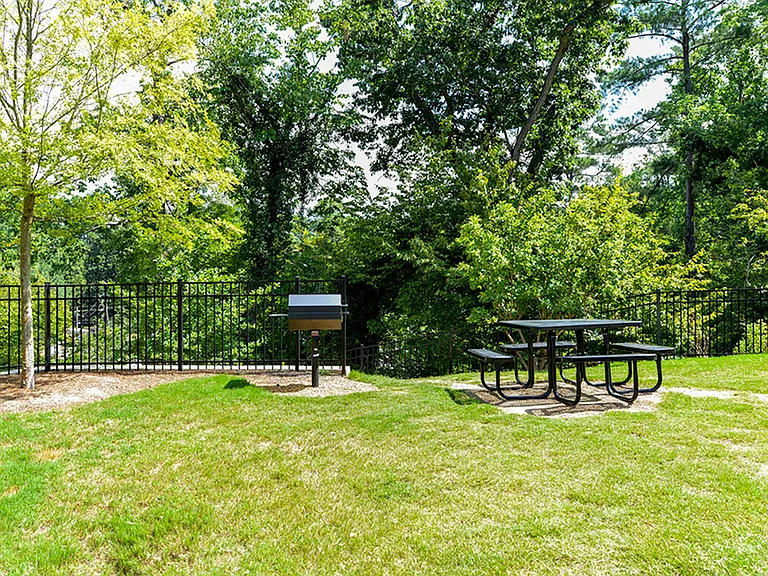 The Residences at Chastain Apartments — Photo 24