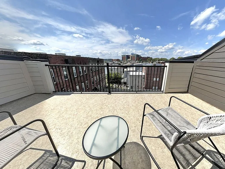 Pearl Street Townhomes — Photo 21