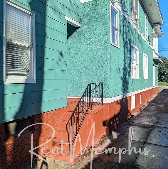 1911 Linden Ave #1R — Photo 7