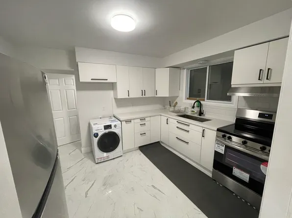 3 Northgate Dr, Welland, ON L3C 5Y2