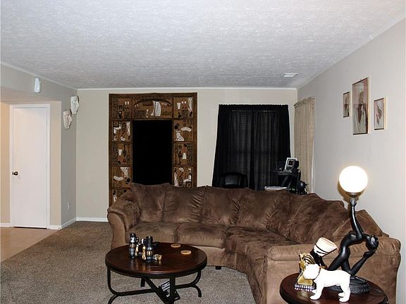 3rd image of 4210 Lakefield Ct