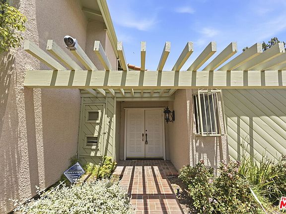4th image of 2755 Bottlebrush Dr