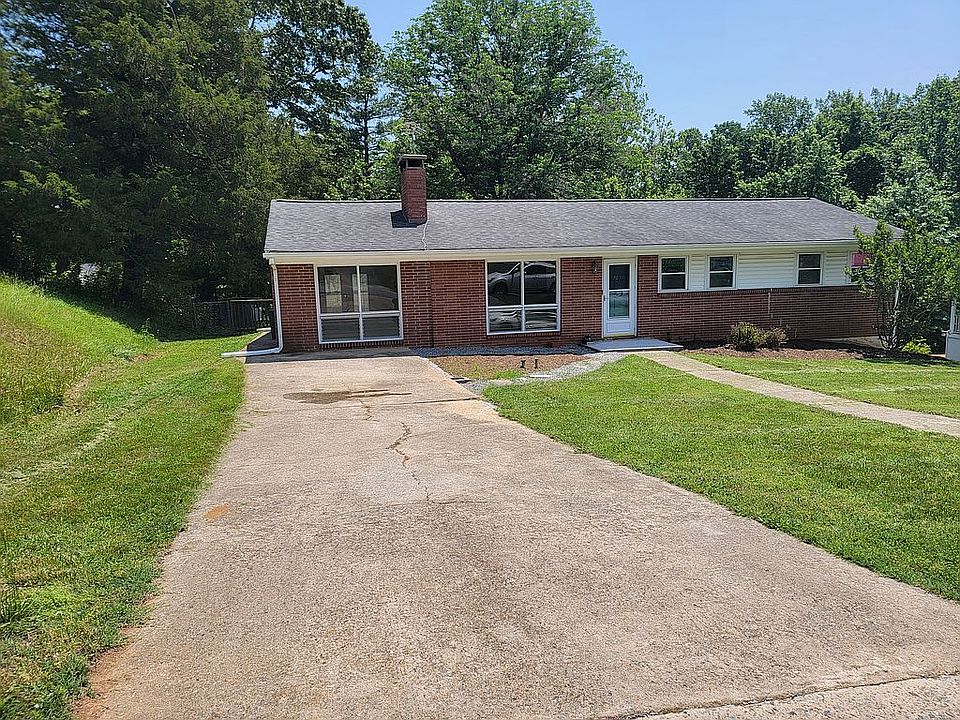 1st image of 701 Druid Ln
