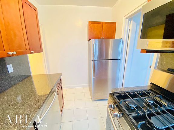 2nd image of 3300 Netherland Ave APT 5J