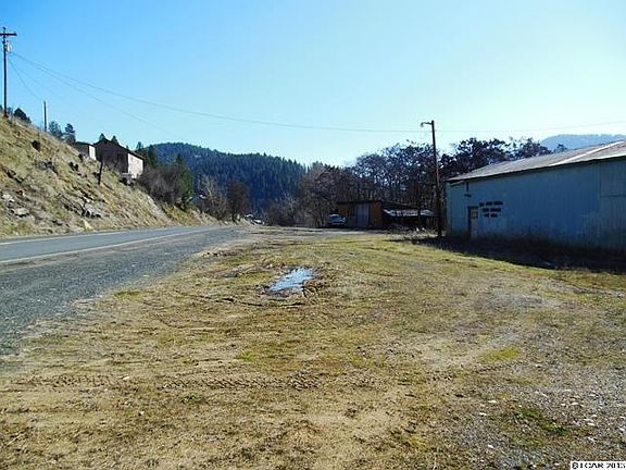 2nd image of 2753 Cavendish Hwy