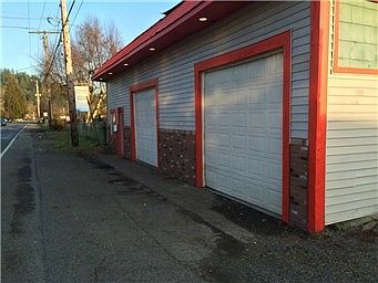 1st image of 11022 Valley Ave E