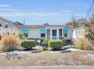 2107 Bay St, Morehead City, NC 28557