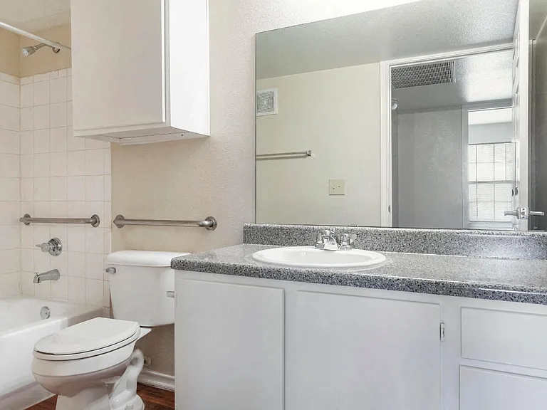 2400 Bolton Boone Dr — Photo 21