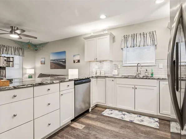 2228 N Mallory St, Hampton, VA 23664