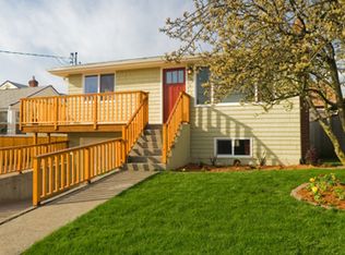 320 N 85th St, Seattle, WA 98115