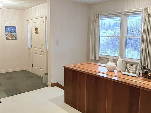 4th image of 4034 Highland Rd