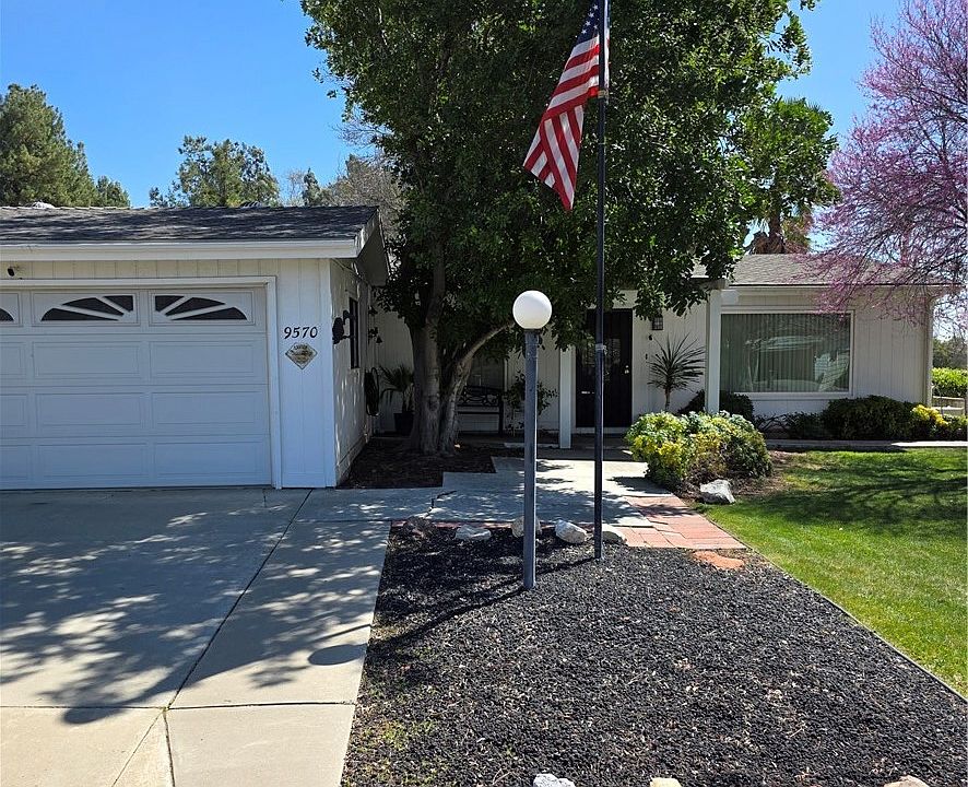 1st image of 9570 Crestknoll Dr