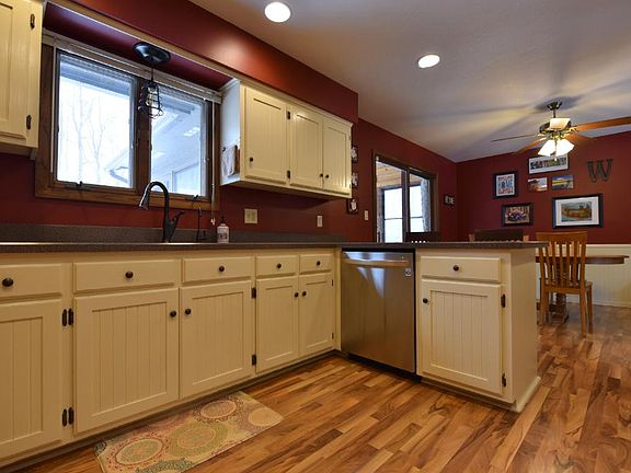 4th image of 12858 Kingwood Dr