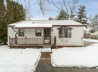 1317 E Saint Andrews Rd, Midland, MI 48642