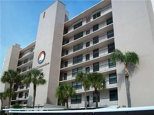 3rd image of 7700 Sun Island Dr S APT 304